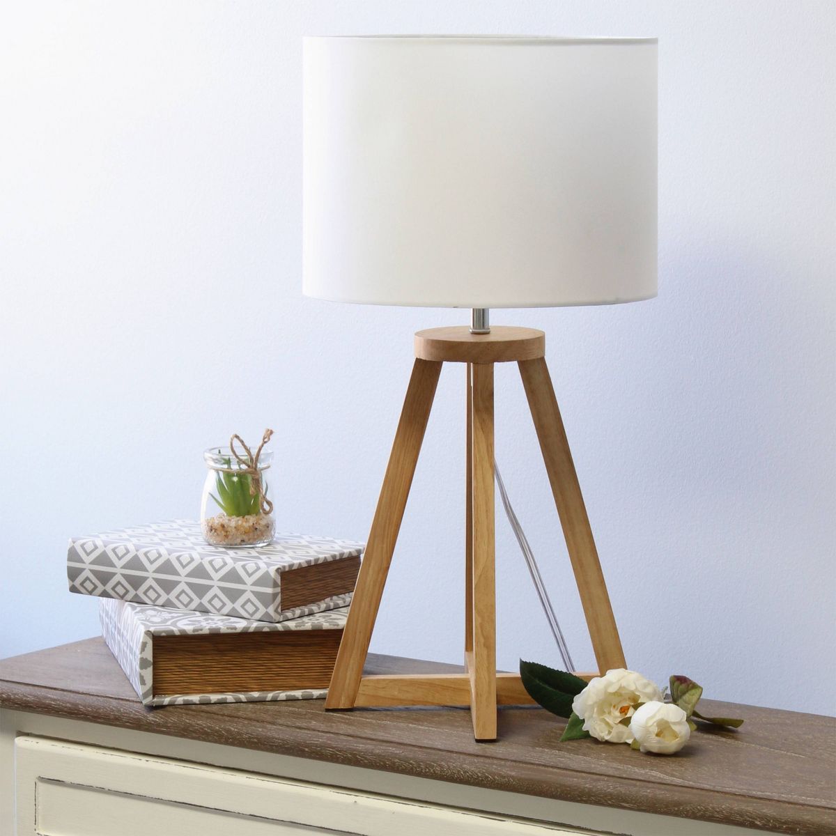 Natural Wood Interlocked Triangular Table Lamp